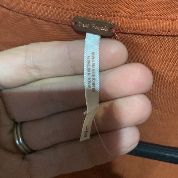 Free people Nwt burnt orange v neck blouse - Picture 5 of 9